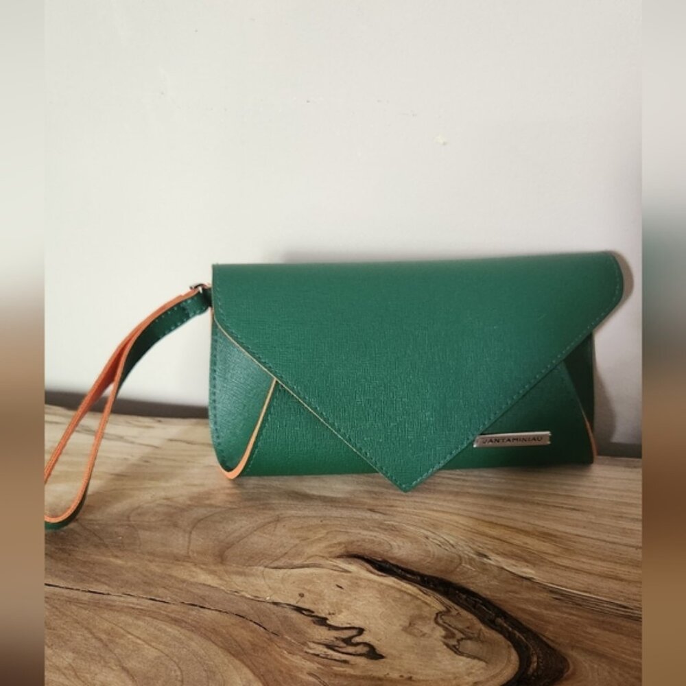 Jantaminiau‎ Green/orange Envelope Clutch Euc